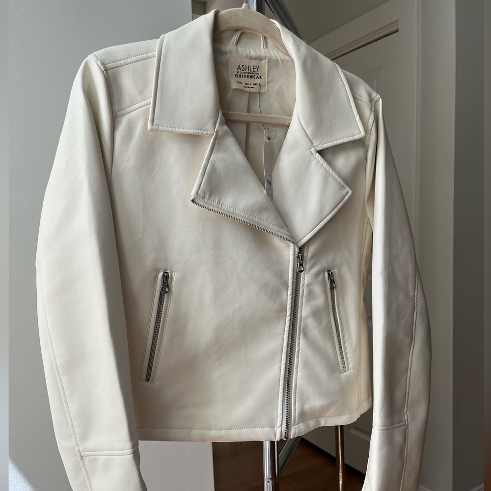 Francesca's Collections Cream Faux Leather Jacket